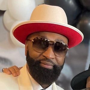 Meet your Posher, Bradford